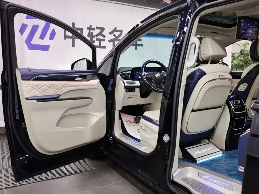 Buick GL8 2022 ES Lu Zun 653T Comfort Edition 2023 — миниатюра 2