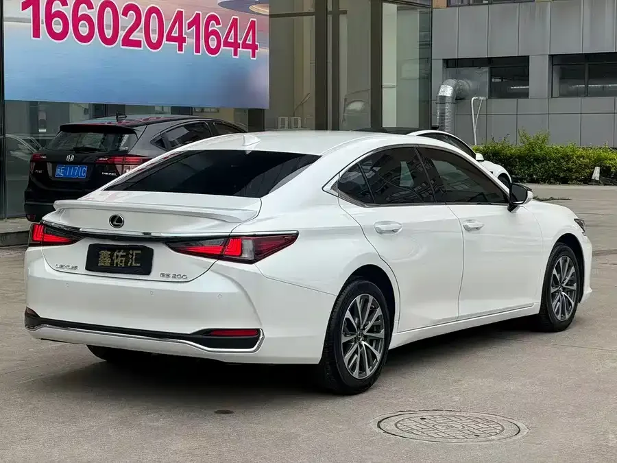Lexus ES 2023 200 Excellence Edition 2024 — миниатюра 5