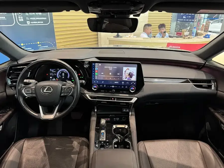 Lexus RX 2023 350h 4WD Pure Edition 2023 — миниатюра 4