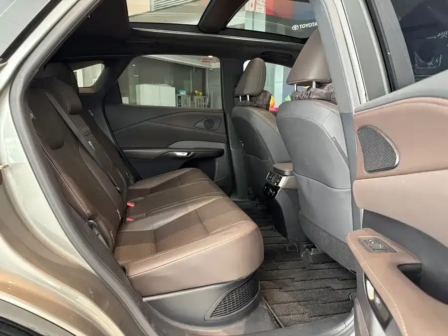 Lexus RX 2023 350h 4WD Pure Edition 2023 — миниатюра 5