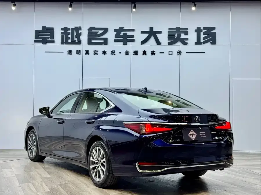 Lexus ES 2021 260 Excellence Edition 2022 — миниатюра 2