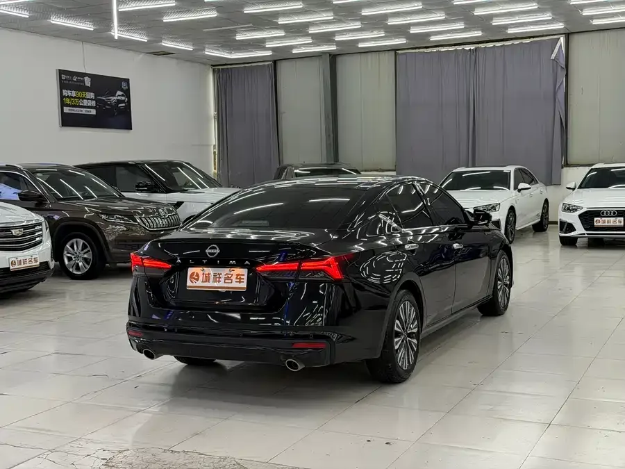Nissan Altima Teana 2024 2.0L XE True Heart Edition 2024 — миниатюра 5