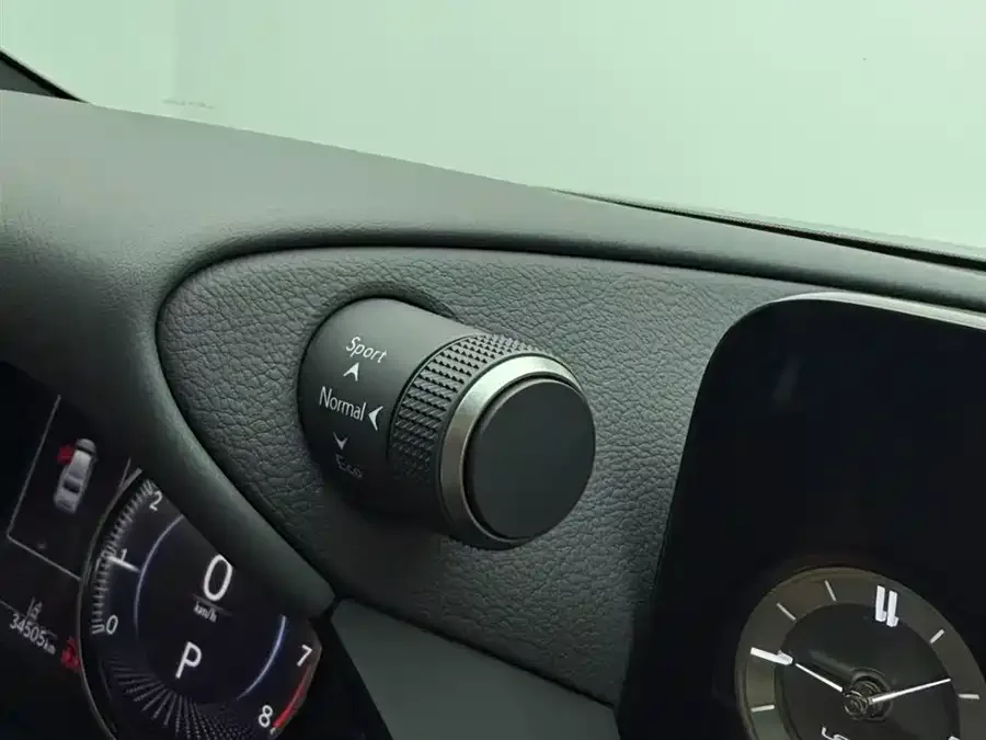 Lexus ES 2022 200 Excellence Edition 2023 — миниатюра 5