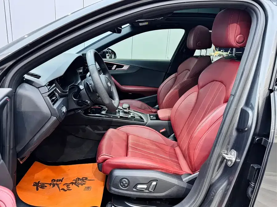 Audi a4 l 2024 40 TFSI luxury and dynamic model 2024 — миниатюра 3