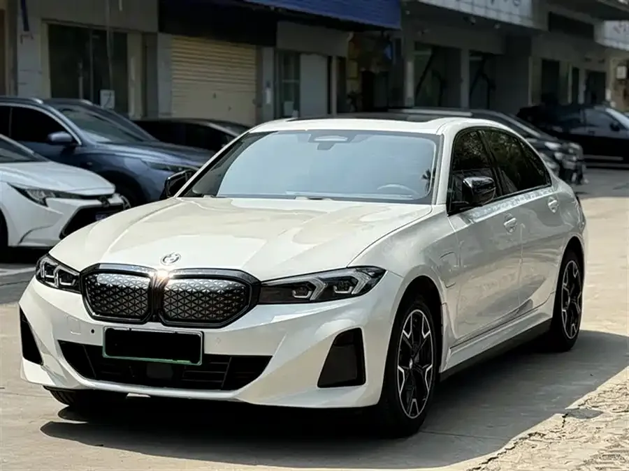 BMW i3 2024