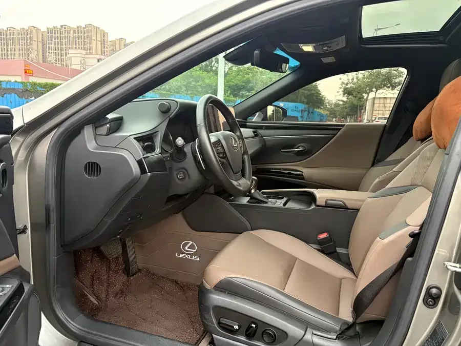 Lexus ES 2023 200 Excellence Edition 2024 — миниатюра 4