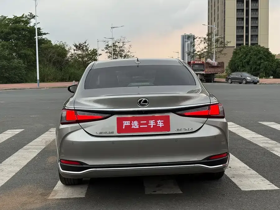 Lexus ES 2023 200 Excellence Edition 2024 — миниатюра 5