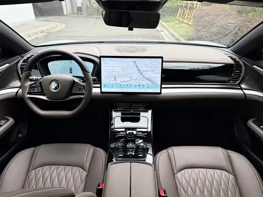 BYD Second-hand Han 2025 DM-i Intelligent Driving Edition 125KM Elite Edition 2025 — миниатюра 4