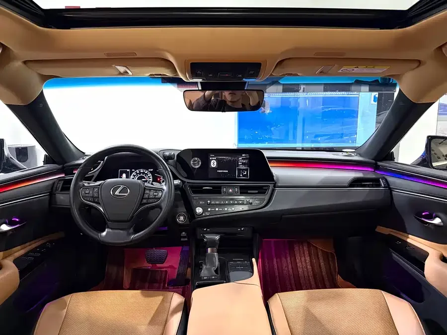 Lexus ES 2021 200 Excellence Edition 2022 — миниатюра 2