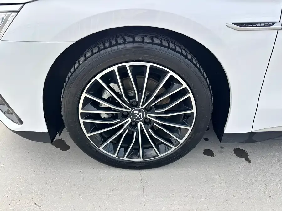 BYD Second-hand Han 2022 DM-i 121KM Premium Edition 2022 — миниатюра 2
