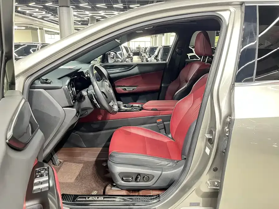 Lexus NX 2022 350h front-wheel drive Chuangyue Edition 2022 — миниатюра 4
