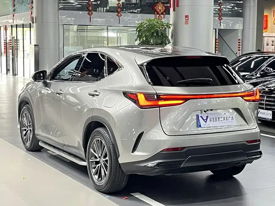 Lexus NX 2022 350h front-wheel drive Chuangyue Edition 2022 — миниатюра 5