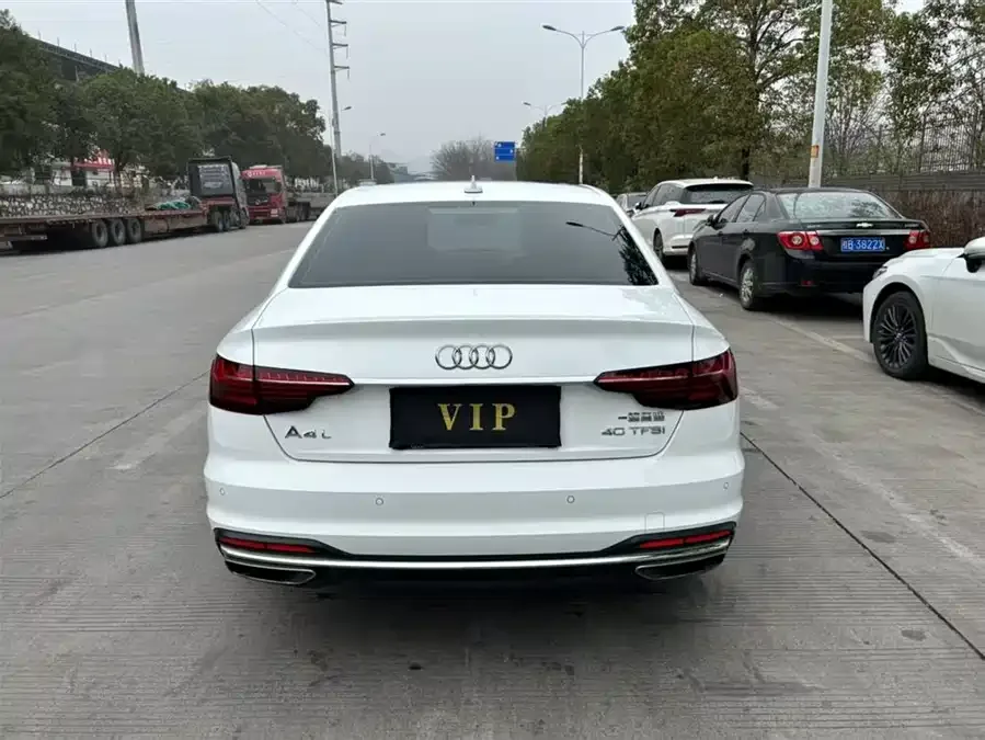 Audi a4 l 2022 40 TFSI Fashion Dynamic Edition 2022 — миниатюра 4
