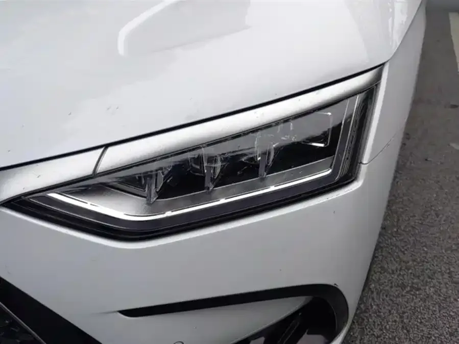BYD Second-hand Han 2022 DM-i 121KM Premium Edition 2022 — миниатюра 2