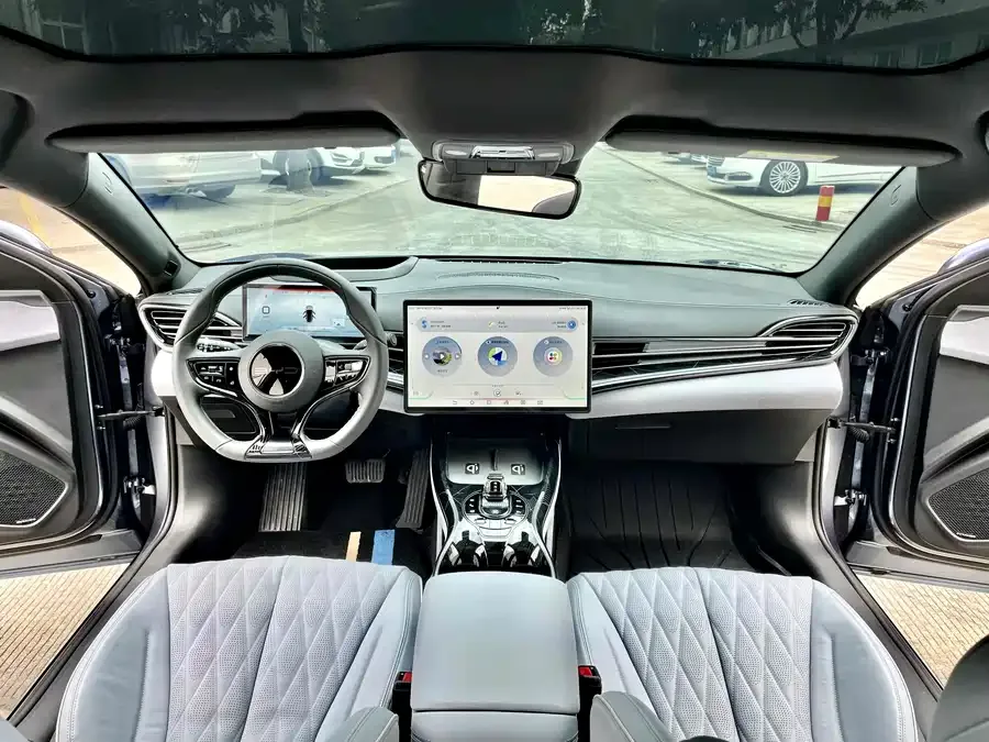 BYD Seal Haibao 2022 700km long-range rear-wheel drive version 2023 — миниатюра 4