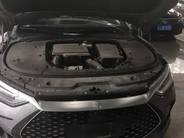 BYD Second-hand Han 2023 DM-i Champion Edition 121KM Premium Edition 2023 — миниатюра 5