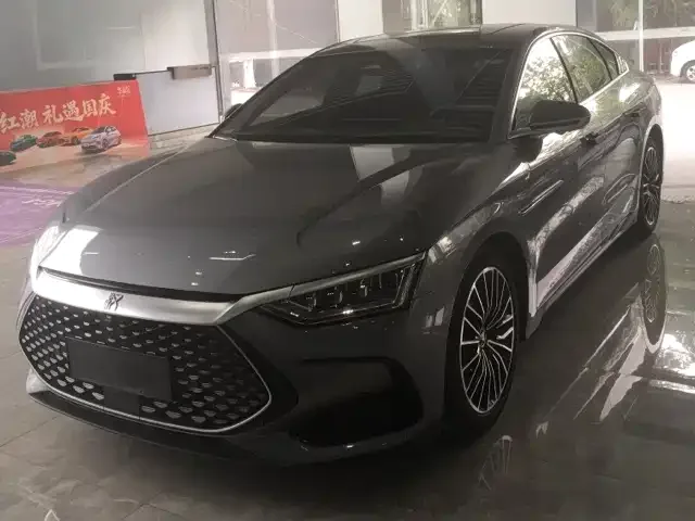 BYD Second-hand Han 2023 DM-i Champion Edition 121KM Premium Edition 2023 — фото 1, купить с доставкой в Москву