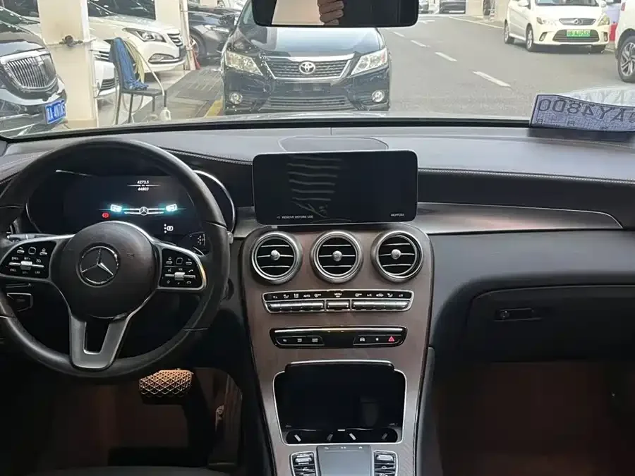 Mercedes-Benz GLC-Class Mercedes-Benz GLC 2022 GLC 300 L 4MATIC Dynamic 2023 — миниатюра 2