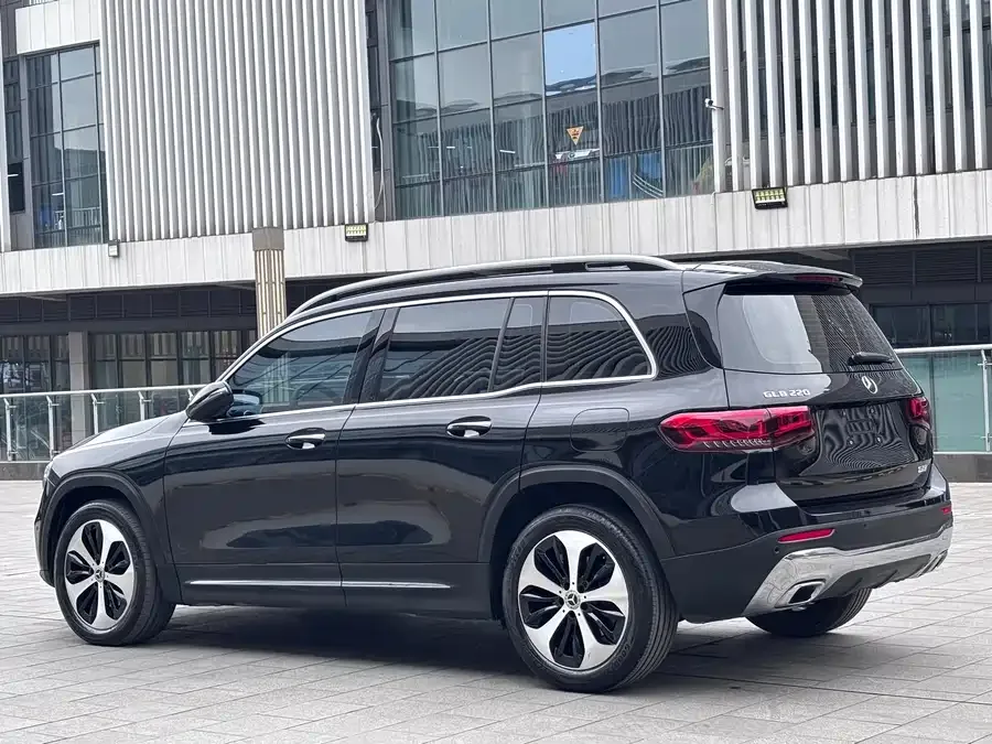 Mercedes-Benz GLB-Class Mercedes-Benz GLB 2022 GLB 220 Fashion Edition 2022 — миниатюра 2