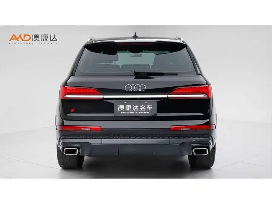 Audi Q7 2024 55 TFSI quattro S line sports model 2025 — миниатюра 4