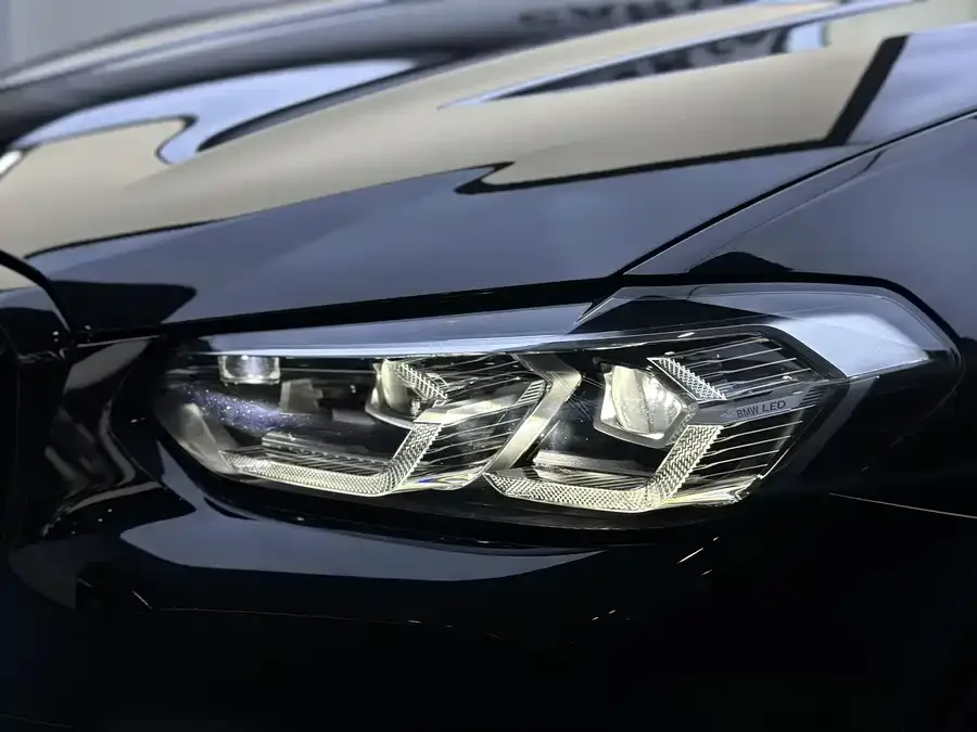 BMW X4 2022 xDrive 30i M Sport Night Edition 2022 — миниатюра 3