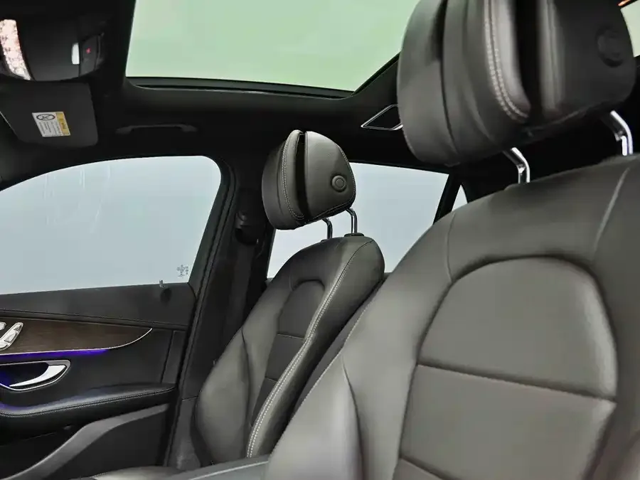 Mercedes-Benz GLC-Class Mercedes-Benz GLC 2022 GLC 260 L 4MATIC Luxury Edition 2022 — миниатюра 3