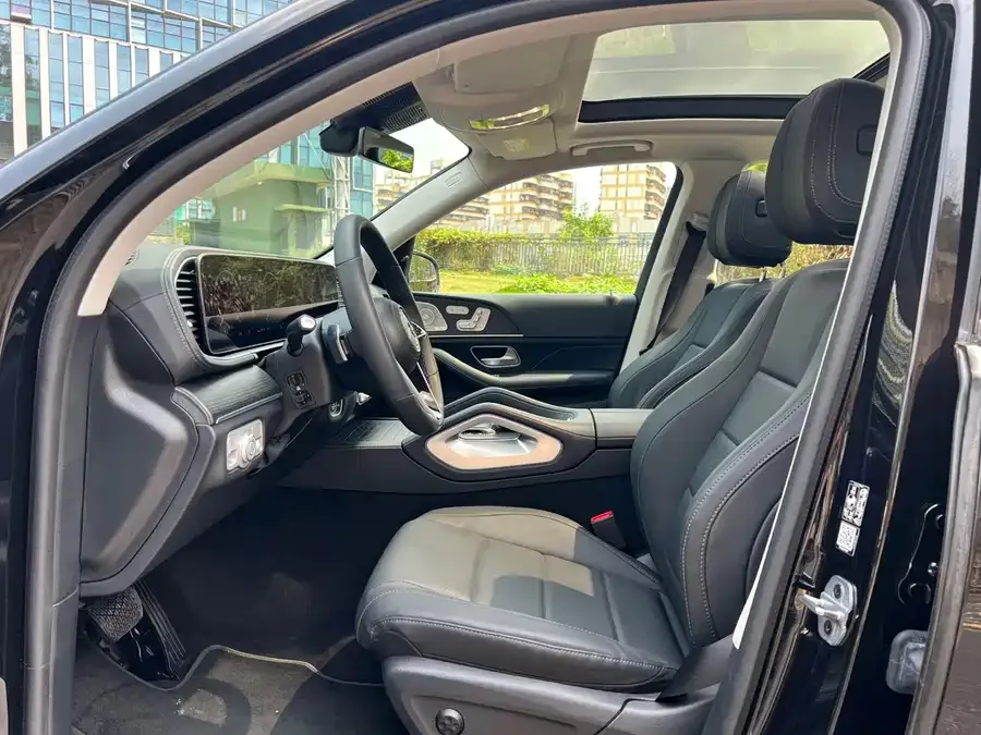 Mercedes-Benz GLE Mercedes-Benz GLE 2024 GLE 450 4MATIC Luxury Edition 2023 — миниатюра 3
