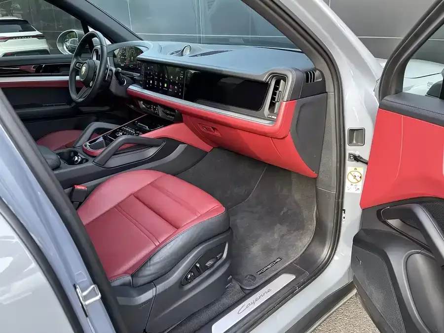Porsche Cayenne Cayenne 2025 Cayenne 3.0T 2025 — миниатюра 5