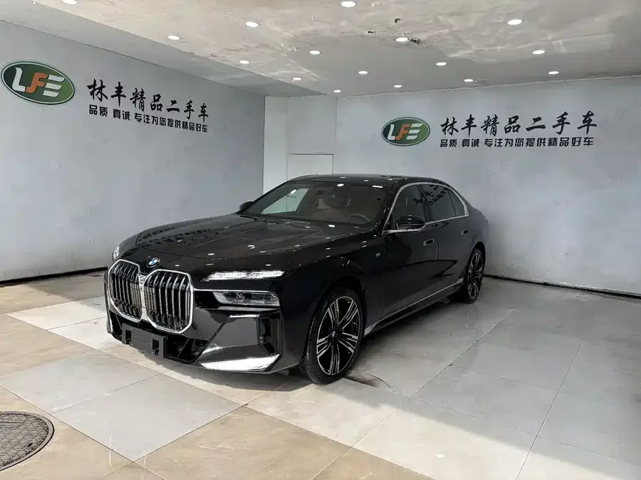 BMW 7 Series 2024