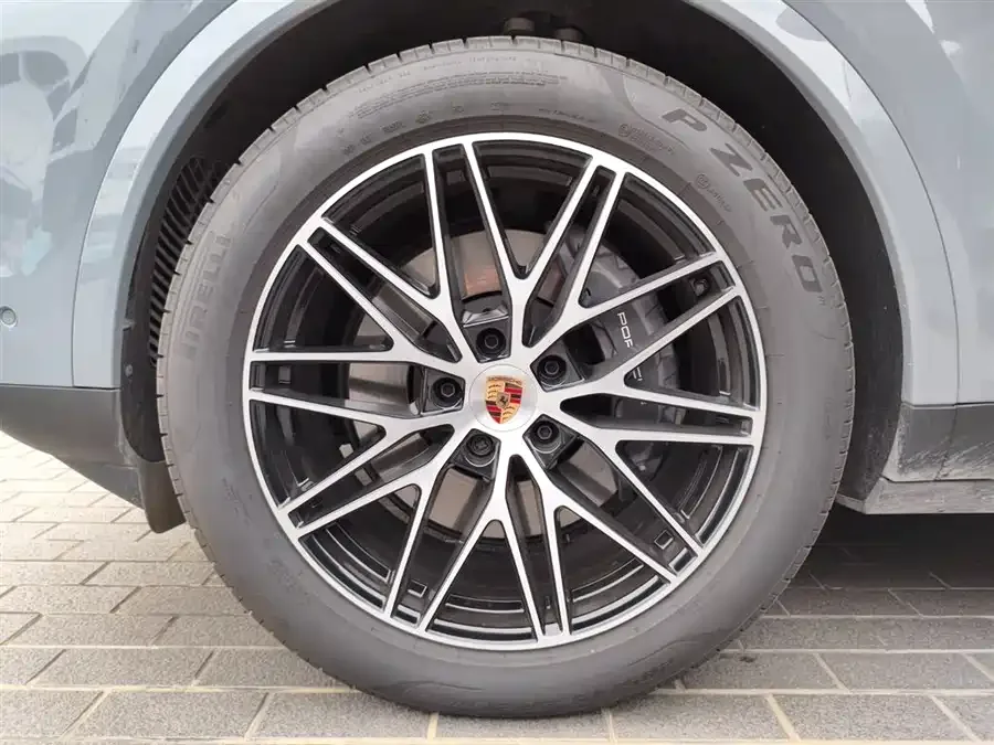 Porsche Cayenne Cayenne 2025 Cayenne 3.0T Dream Chaser Edition 2025 — миниатюра 3