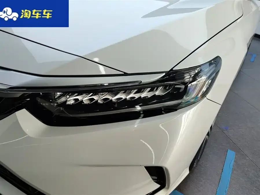 Honda Inspire 2022 Insignia 260TURBO Fine Edition 2022 — миниатюра 2