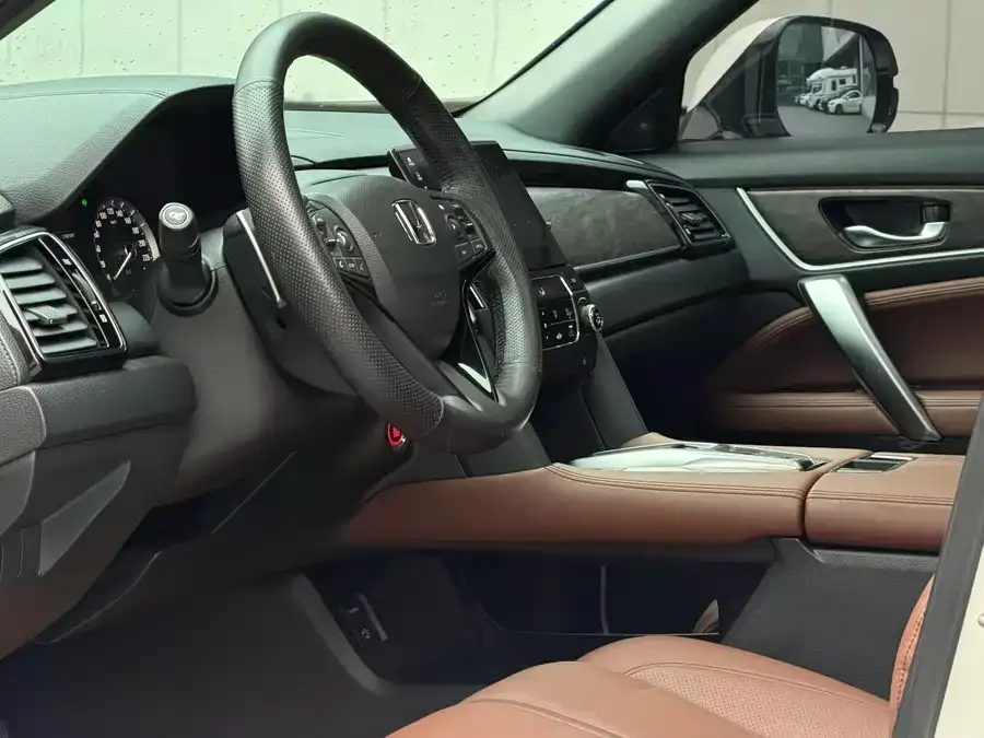 Honda UR-V 2020 370TURBO 4WD Premium Edition 2022 — миниатюра 2