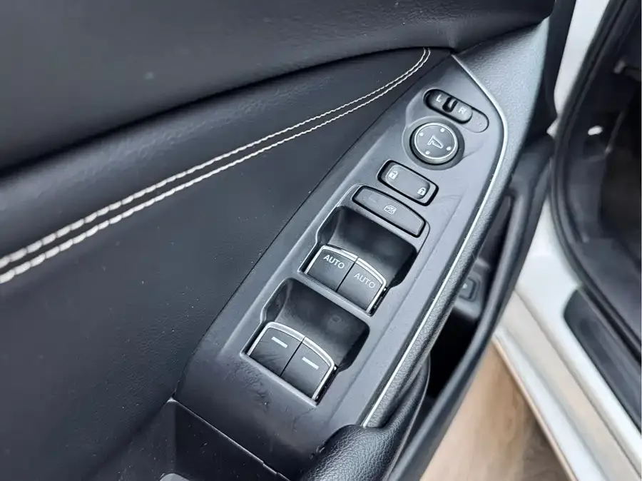 Honda Inspire Inship 2022 260TURBO Exquisite Edition 2023 — миниатюра 5
