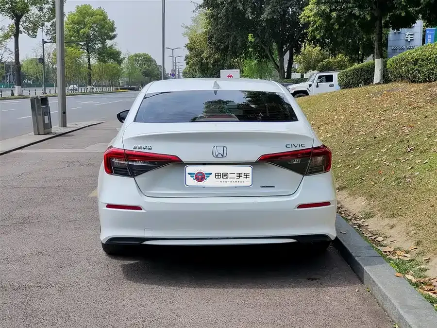 Honda CIVIC 2022 Civic 180TURBO CVT Shangqing Edition 2022 — миниатюра 2