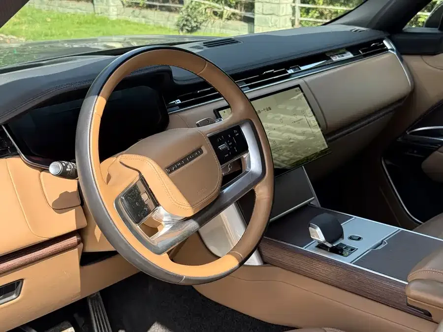 Land Rover Range Rover Range Rover 2024 3.0 L6 400PS Genesis Extended Edition 2024 — миниатюра 5