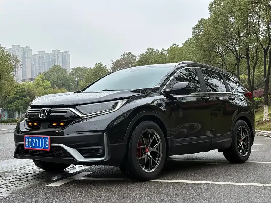 Honda CR-V 2021 240TURBO CVT 2WD Urban Edition 2022 — фото 1, купить с доставкой в Москву