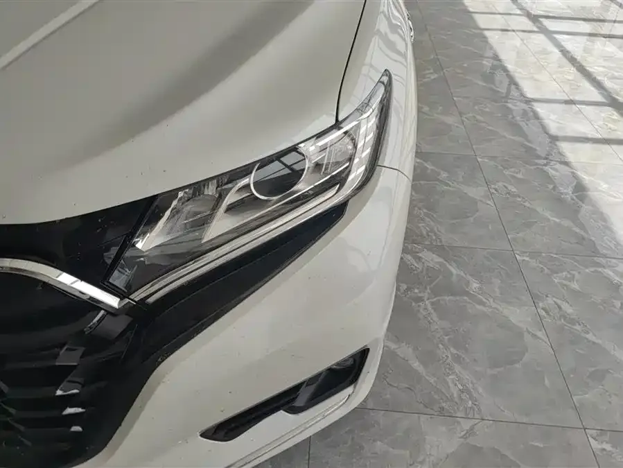 Honda UR-V 2020 240TURBO 2WD Joy Edition 2022 — миниатюра 2