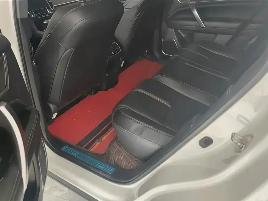 Honda UR-V 2020 240TURBO 2WD Joy Edition 2022 — миниатюра 5