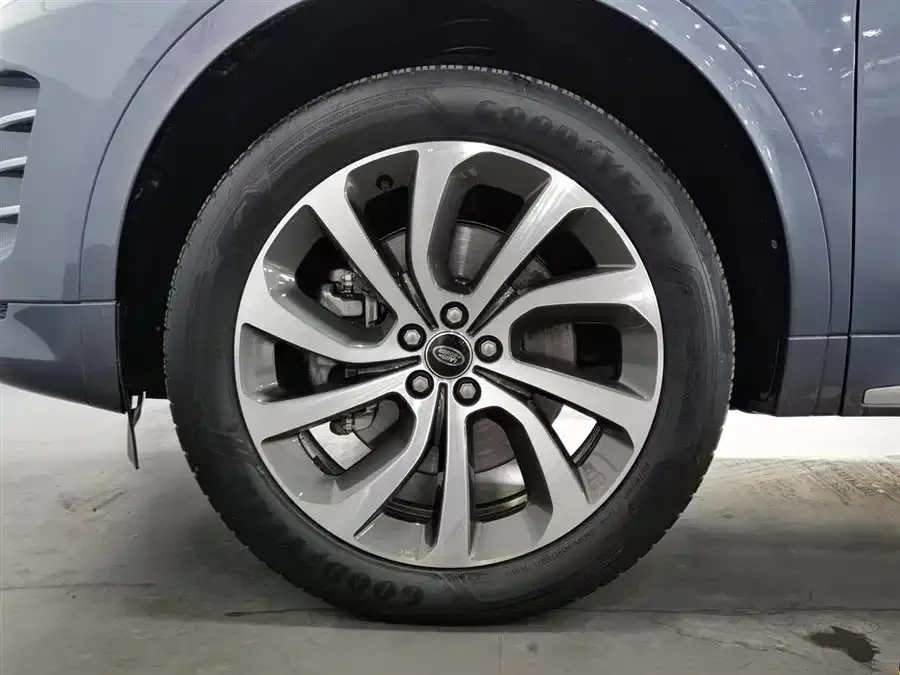Land Rover Pre-owned Discovery Sports Discovery Sport 2024 Performance Technology Edition 2024 — миниатюра 5