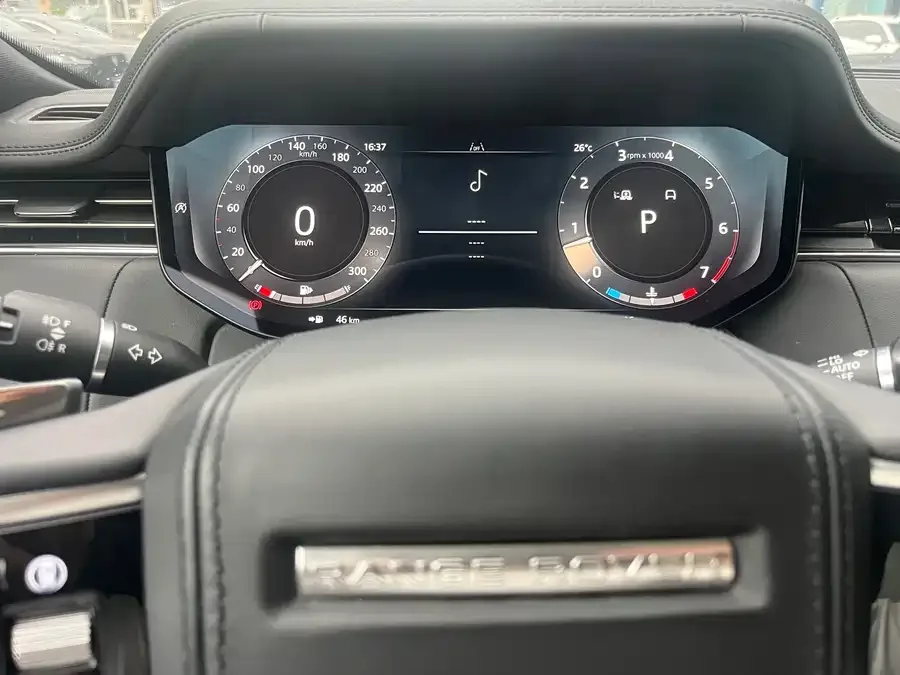 Land Rover Range Rover Range Rover 2024 3.0 L6 400PS Extended Edition 2024 — миниатюра 2