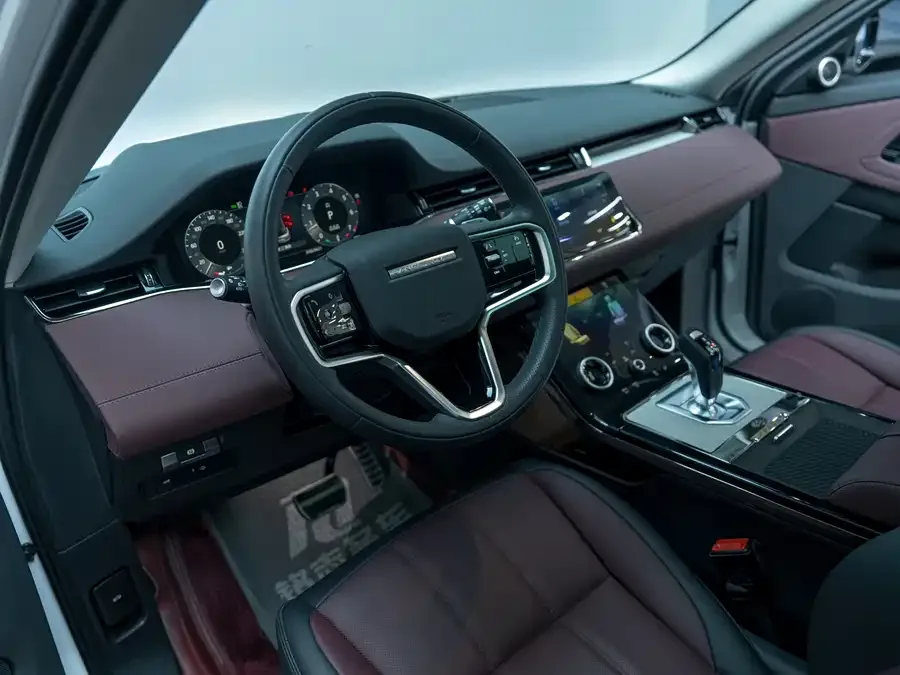 Land Rover Range Rover Aurora Range Rover Aurora 2023 Aurora L 249PS Luxury Edition 2023 — миниатюра 3