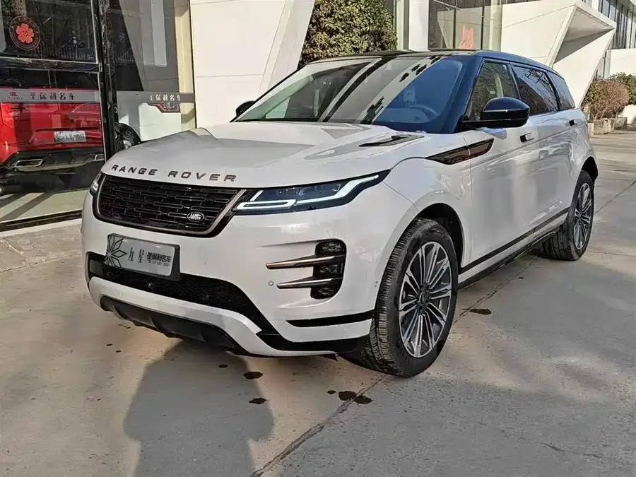Land Rover Range Rover Aurora 2026 Range Rover Evoque L HSE 2026 — фото 1, купить с доставкой в Москву