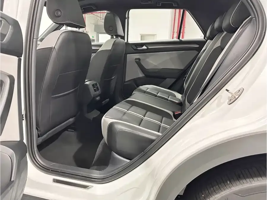 Volkswagen T-ROC T-ROC 2024 300TSI DSG 2WD Chenguang Edition 2025 — миниатюра 4