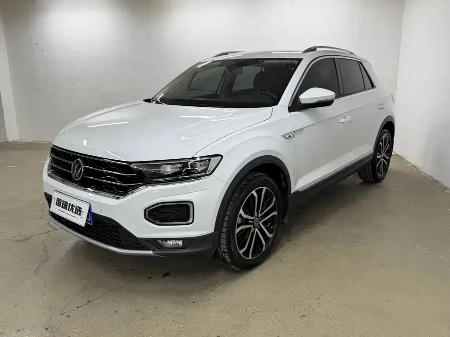 Volkswagen T-ROC T-ROC 2022 280TSI DSG 2WD Comfort PLUS 2022 — фото 1, купить с доставкой в Москву