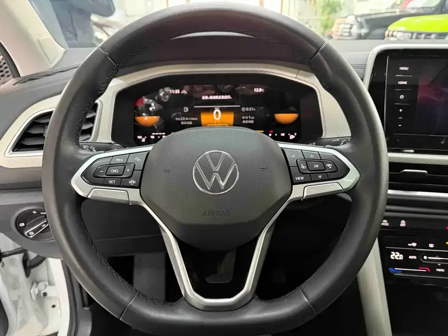 Volkswagen T-ROC T-ROC 2023 280TSI DSG 2WD Time Edition 2023 — миниатюра 5