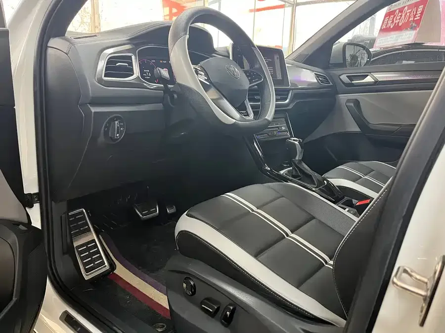 Volkswagen T-Roc T-ROC 2023 300TSI DSG 2WD Chenguang Edition 2023 — миниатюра 4