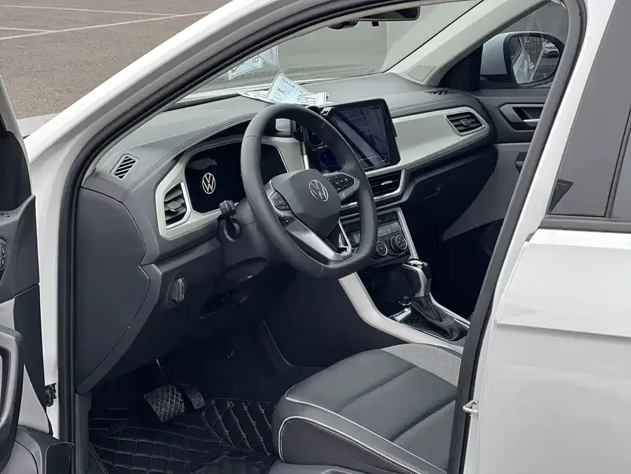 Volkswagen T-ROC T-ROC 2023 280TSI DSG 2WD Time Edition 2023 — миниатюра 4