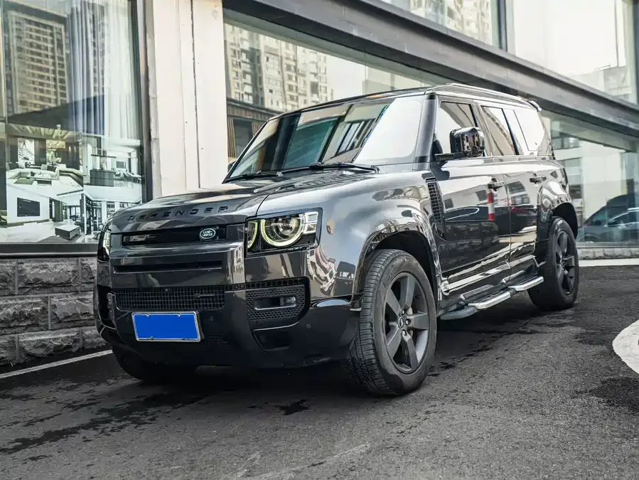 Land Rover guard 2023