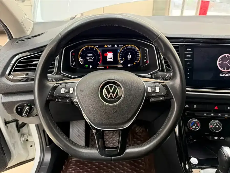 Volkswagen T-ROC T-ROC 2022 280TSI DSG 2WD Comfort PLUS 2023 — миниатюра 5