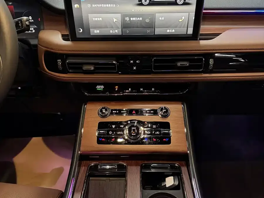 Lincoln Aviator Aviator 2022 3.0T V6 4WD Elegant Edition 2023 — миниатюра 2